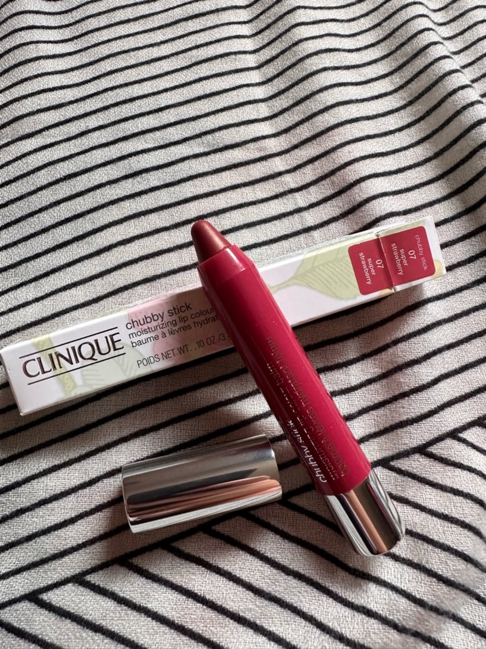 Clinique Chubby Stick Moisturizing lip Color balm - Super Strawberry
